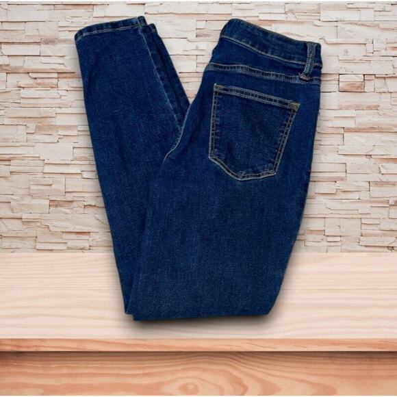No Boundaries Straight Leg Zip Fly Mid-Rise Blue Jeans Size 2 EUC - Picture 1 of 5